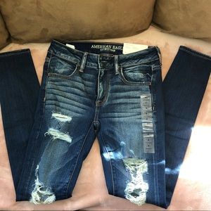 NWOT AMERICAN EAGLE: Size4 Distressed Skinny Jeans